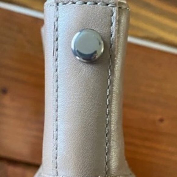 Botkier Women's Pull On Chelseas Bootie Taupe Size 6.5 - Picture 2 of 8
